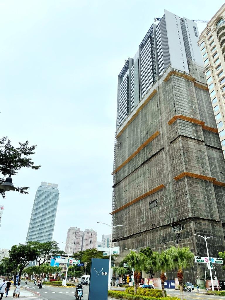 仁德二空新村B區1.2萬坪都市更新招標 理銘開發44.52億元得標